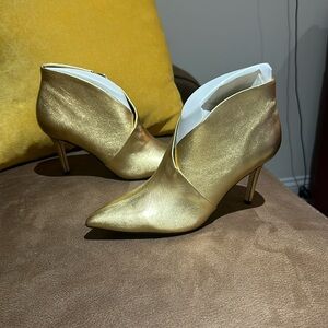 Jessica Simpson Bootie. Gently Used.